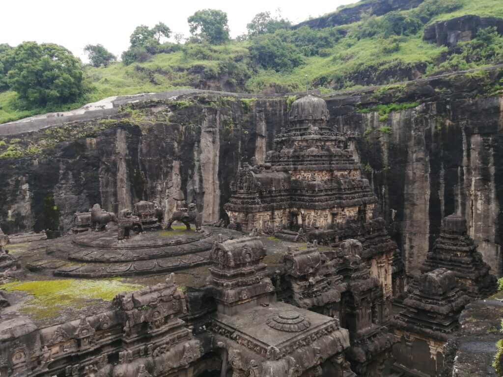 エローラ石碑寺院➀